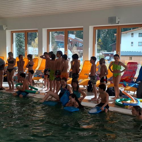 4b_Schwimmen