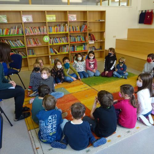 Schulbücherei 1b 1