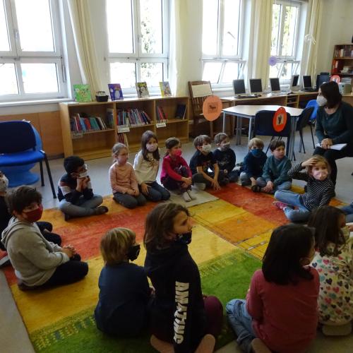 Schulbücherei 1b 2