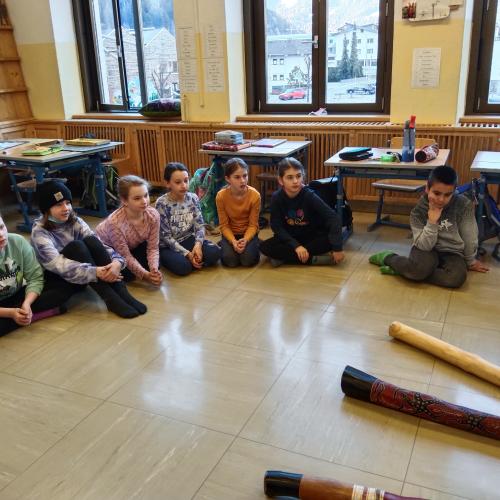 4b_Didgeridoo
