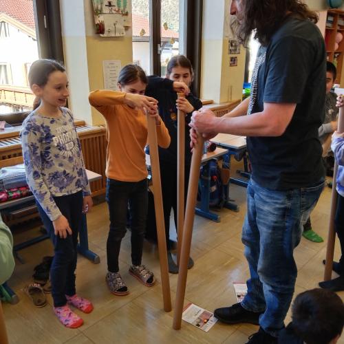 4b_Didgeridoo