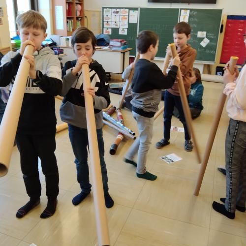 4b_Didgeridoo