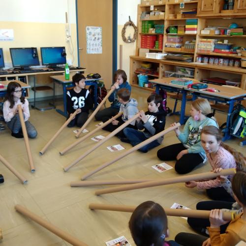 4b_Didgeridoo