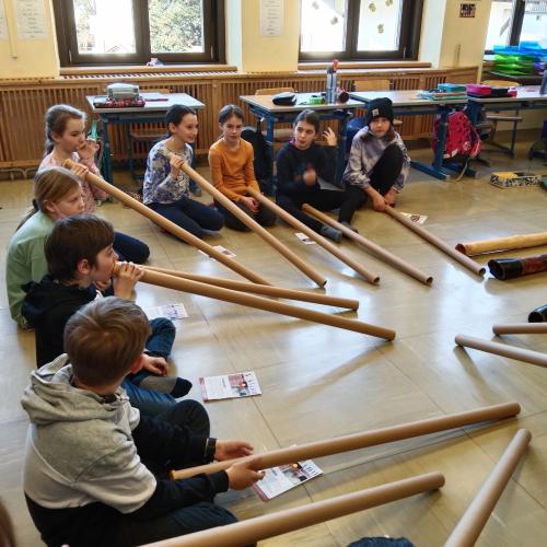 4b_Didgeridoo