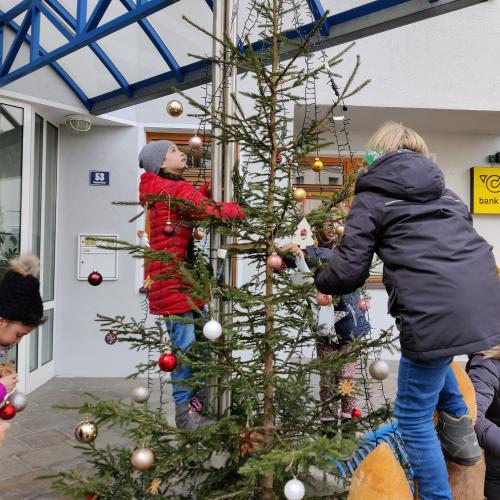 Christbaumschmücken 4b