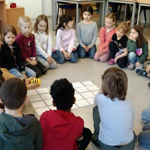 1b_Beebots