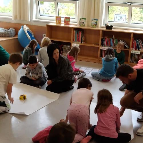 1b_Beebots