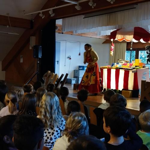 2b_Theaterbesuch