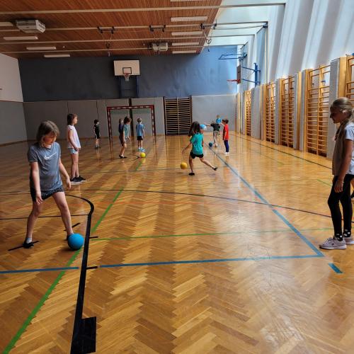 Fußball mit Theo und Ömer