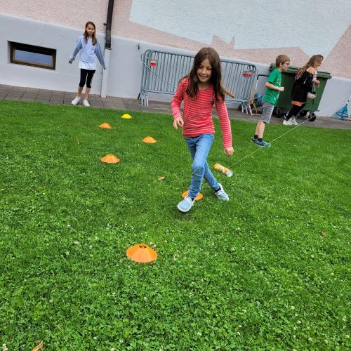 Schulfest Tennisstation