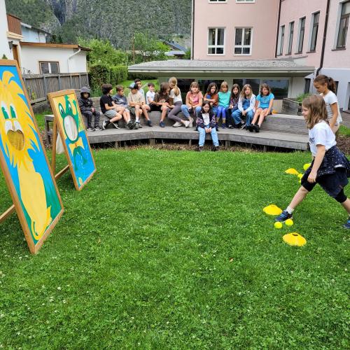 Schulfest Tennisstation