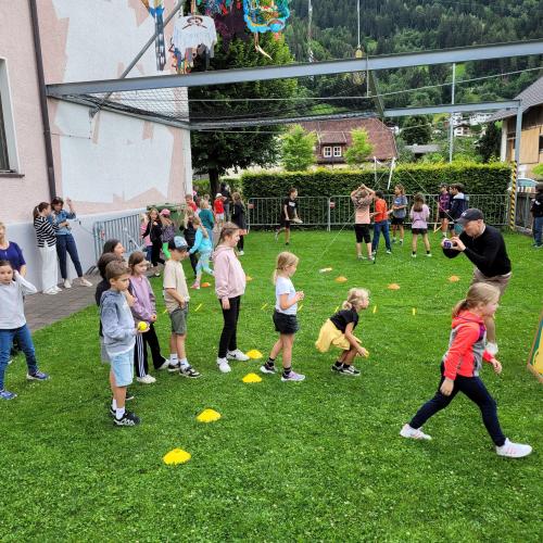 Schulfest Tennisstation