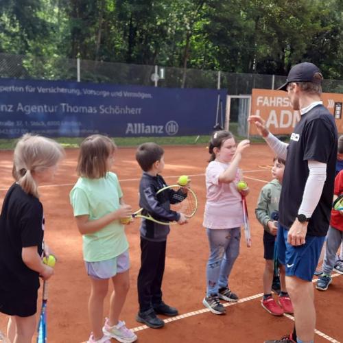 Kinder gesund bewegen 1b
