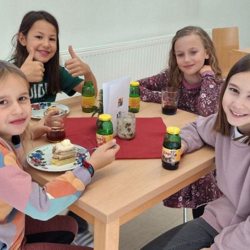 4b_TagderoffenenTür