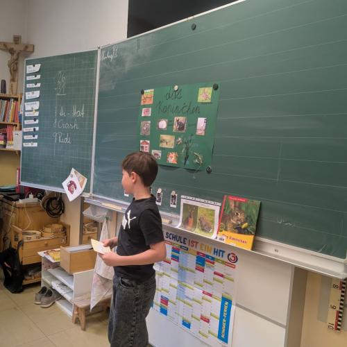 Buchvorstellung und Referate 3b