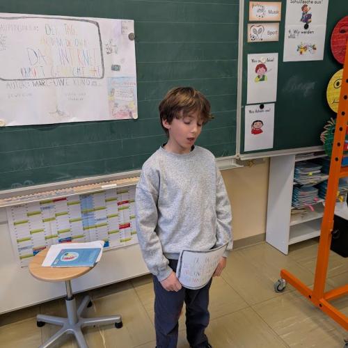 Buchvorstellung und Referate 3b