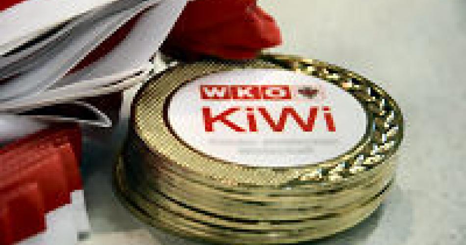 KIWI 4b