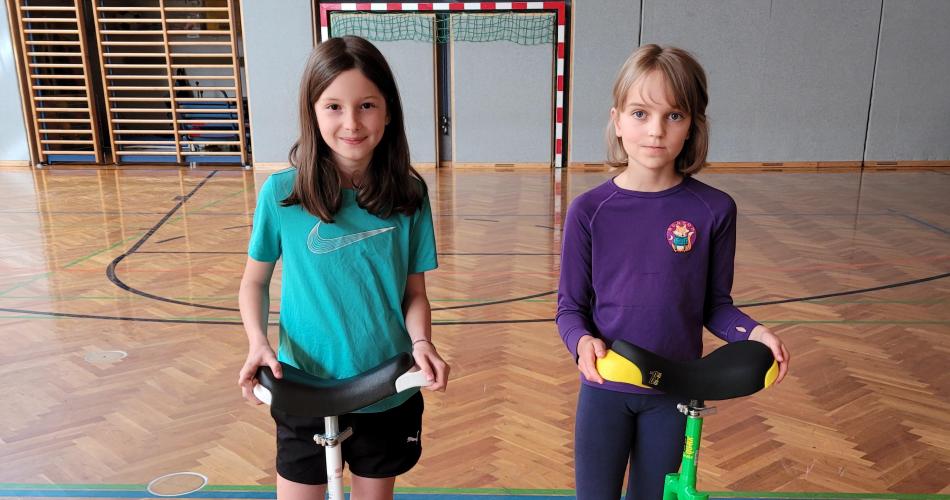 Einrad fahren mit Valerie und Marta