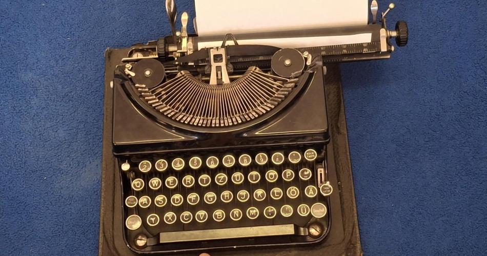 4b_Schreibmaschine