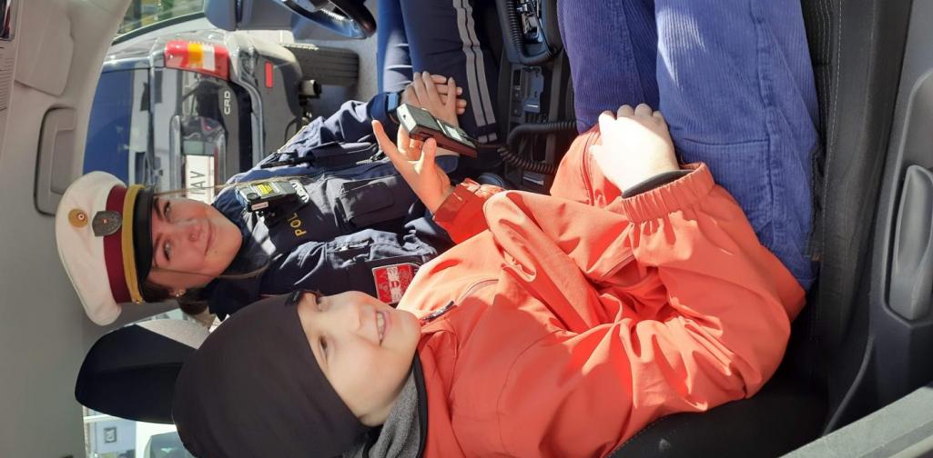 Polizei 2b Polizei 2b